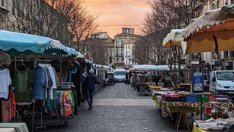 Pézenas, Renaissance, Molière, Wochenmarkt, 10 min von La Vigneronne entfernt